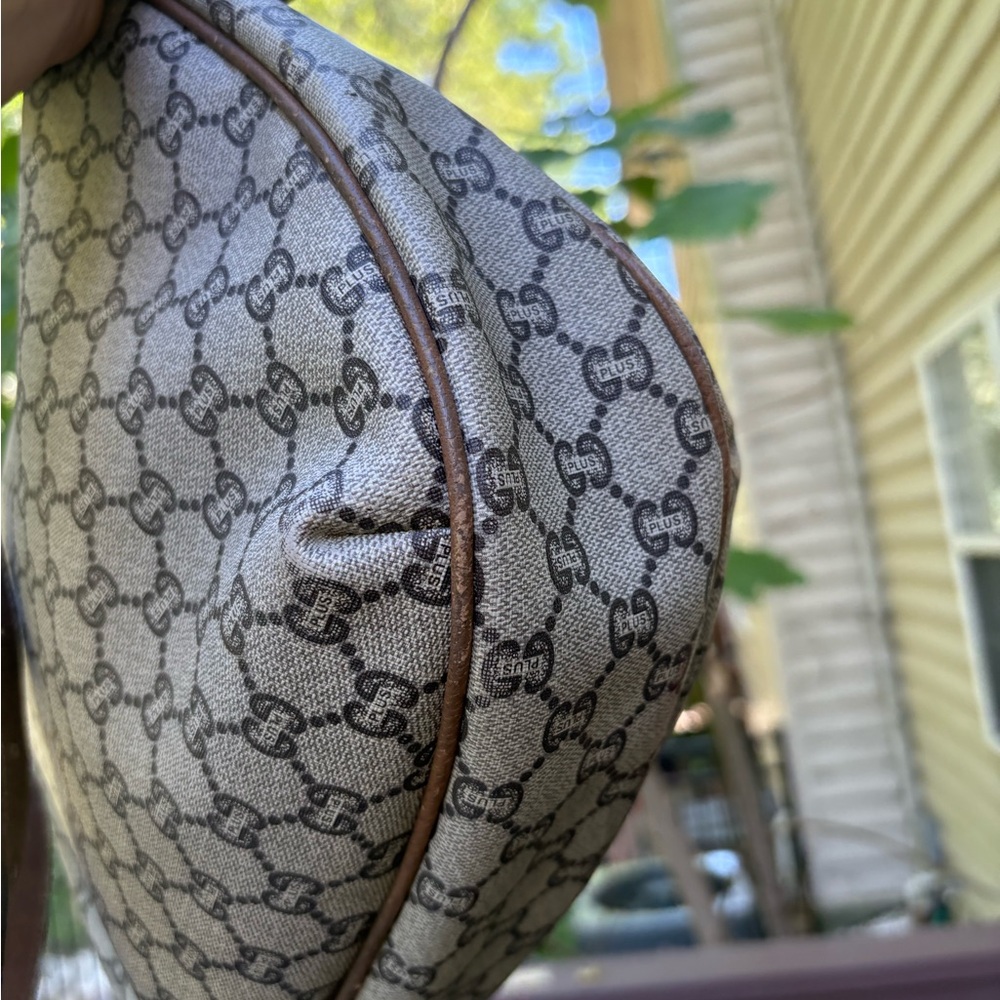 Gucci Beige and Brown Shoulder Bag - Picture 4 of 15